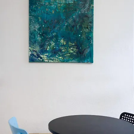 Generous In Central 4 Apartment Berlin
